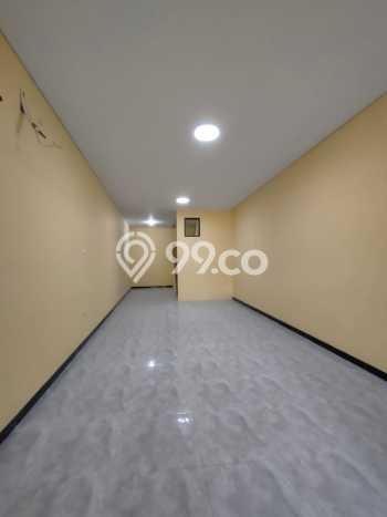 LOKASI STRATEGIS! Ruko di Jelambar, Luas 200m², Pusat Komersial, Mainroad LOKASI STRATEGIS! Ruko di Jelambar, Luas 200m², Pusat Komersial, Mainroad