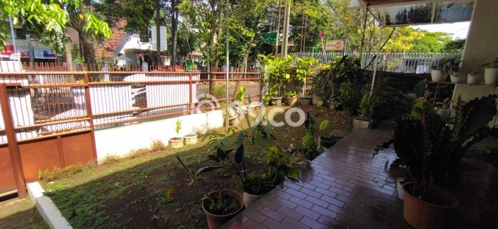 Rumah Eksklusif Siap Huni LT 283m2 di Lengkong, Bandung Rumah Eksklusif Siap Huni LT 283m2 di Lengkong, Bandung