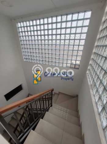 Ready to Use! Luxury House LT 219m2 Desain Modern di BSD Foresta Ready to Use! Luxury House LT 219m2 Desain Modern di BSD Foresta