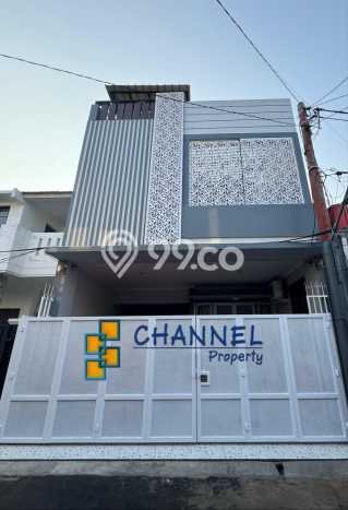 Siap Huni Rumah Mewah 4 Kamar di Pondok Aren Dekat ke Mana Pun Siap Huni Rumah Mewah 4 Kamar di Pondok Aren Dekat ke Mana Pun