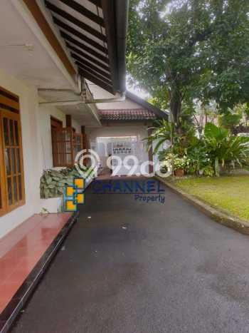 Rumah Luxury Modern Tanpa Renovasi di Kebagusan Jakarta Selatan Rumah Luxury Modern Tanpa Renovasi di Kebagusan Jakarta Selatan