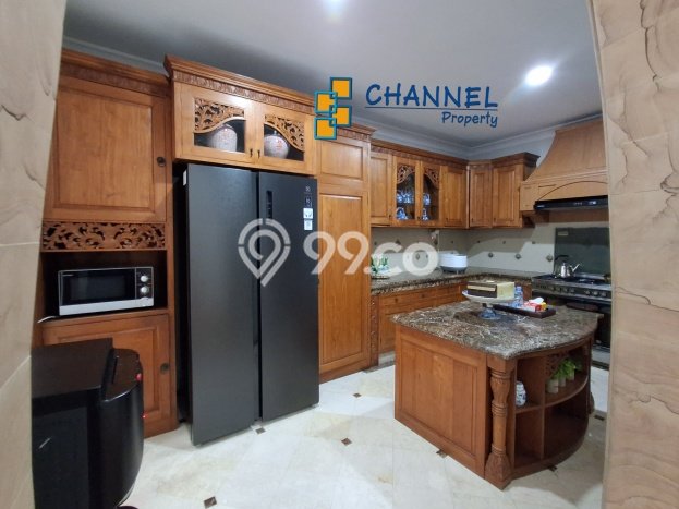 Hunian Mewah Dijual LT 310m2 di BSD, Tangerang Selatan Hunian Mewah Dijual LT 310m2 di BSD, Tangerang Selatan