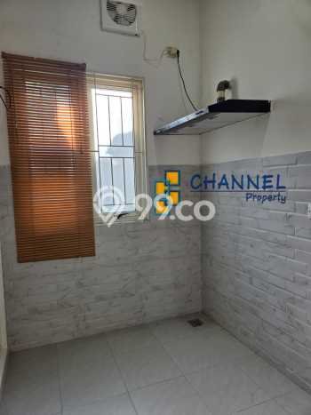 For Sale Rumah 4 Kamar Lokasi Ideal Bagus dan Strategis di BSD For Sale Rumah 4 Kamar Lokasi Ideal Bagus dan Strategis di BSD