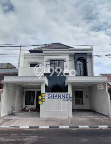 Ready to Use! Luxury House LT 180m2 Desain Modern di BSD Nusaloka Ready to Use! Luxury House LT 180m2 Desain Modern di BSD Nusaloka