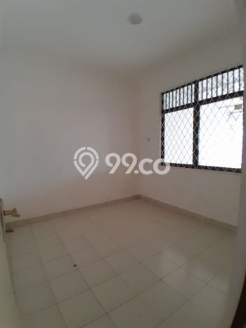 RARE UNIT! Rumah di BSD City, 2 KM, Pemandangan Kota, LT 84m² LB 70m² RARE UNIT! Rumah di BSD City, 2 KM, Pemandangan Kota, LT 84m² LB 70m²