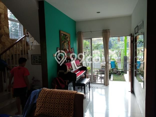PROPERTI UNGGULAN! Rumah area BSD, 4 KT, Area Premium, Luas 250m² Bangunan 150m² PROPERTI UNGGULAN! Rumah area BSD, 4 KT, Area Premium, Luas 250m² Bangunan 150m²