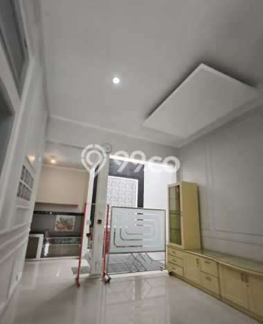 Dijual Rumah Eksklusif 3 KT di BSD, Tangerang Dijual Rumah Eksklusif 3 KT di BSD, Tangerang