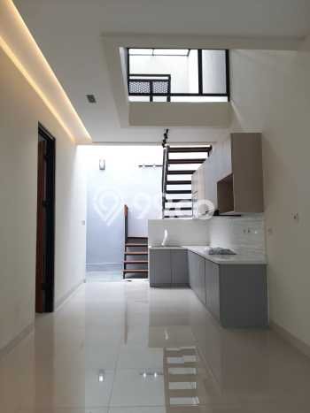 Dijual Hunian Rumah Nyaman 3 KT di BSD Kencana Loka, Tangerang Dijual Hunian Rumah Nyaman 3 KT di BSD Kencana Loka, Tangerang