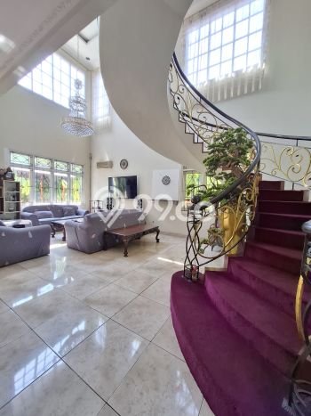 Rumah Elit Modern Tanpa Renovasi di Cibubur Bogor Rumah Elit Modern Tanpa Renovasi di Cibubur Bogor
