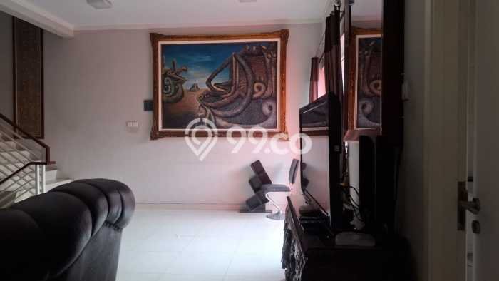 Hunian Elit LB 250m2 Siap Pakai Desain Elegan di Bintaro, Tangerang Selatan Hunian Elit LB 250m2 Siap Pakai Desain Elegan di Bintaro, Tangerang Selatan