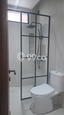 Hot Offer Hunian Mewah Ideal dan Luas di BSD, Tangerang Selatan Hot Offer Hunian Mewah Ideal dan Luas di BSD, Tangerang Selatan