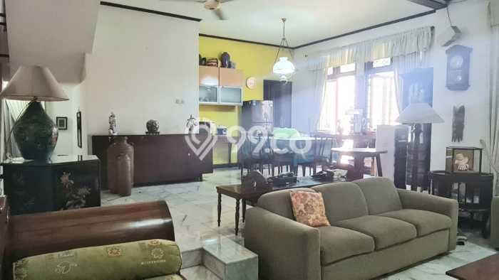 Hunian Elit LB 235m2 Siap Pakai Desain Elegan di Lebak Bulus, Jakarta Selatan Hunian Elit LB 235m2 Siap Pakai Desain Elegan di Lebak Bulus, Jakarta Selatan