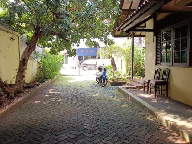 Rumah Elit Modern Tanpa Renovasi di Margonda Depok Rumah Elit Modern Tanpa Renovasi di Margonda Depok