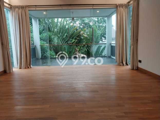 For Sale! Luxury House LT 468m2 Desain Modern di Kemang For Sale! Luxury House LT 468m2 Desain Modern di Kemang