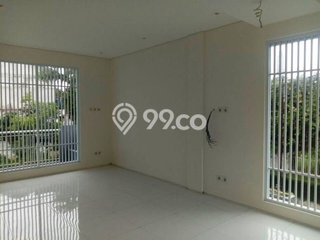 For Sale Rumah 3 Kamar Lokasi Strategis Bagus dan Strategis di Cinere For Sale Rumah 3 Kamar Lokasi Strategis Bagus dan Strategis di Cinere
