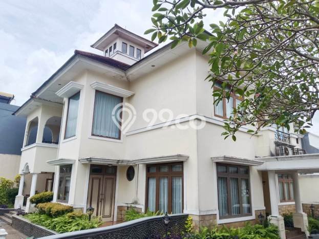 Rumah Luxury Modern Siap Huni di Cinere Jakarta Selatan Rumah Luxury Modern Siap Huni di Cinere Jakarta Selatan