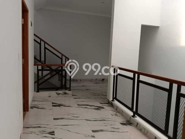 Jual Rumah Favorit Siap Huni LB 160m2 di Jagakarsa, Jakarta Selatan Jual Rumah Favorit Siap Huni LB 160m2 di Jagakarsa, Jakarta Selatan