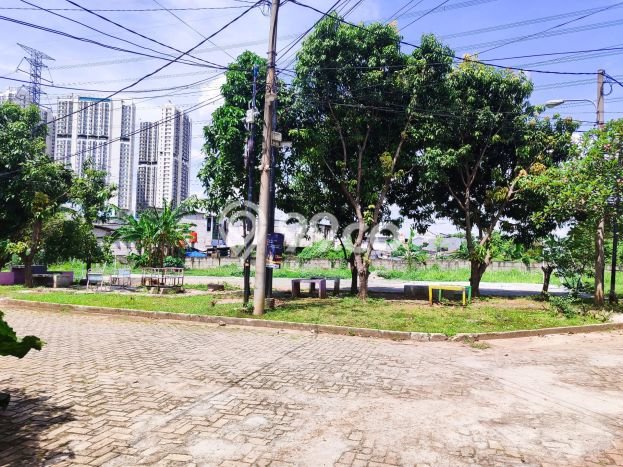 Rumah Strategis Modern Lb 100m2 di Kembangan, Jakarta Barat Rumah Strategis Modern Lb 100m2 di Kembangan, Jakarta Barat