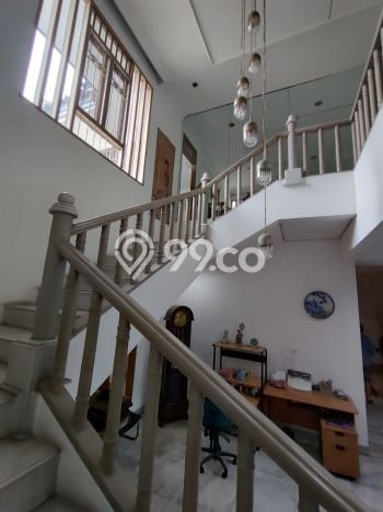 Ready to Use! Luxury House LT 374m2 Desain Modern di Puri Indah Ready to Use! Luxury House LT 374m2 Desain Modern di Puri Indah