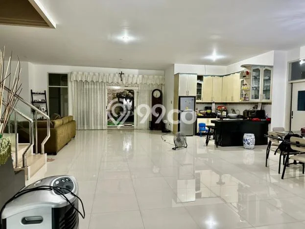 Rumah Luxury Modern Tanpa Renovasi di Pluit Jakarta Utara Rumah Luxury Modern Tanpa Renovasi di Pluit Jakarta Utara