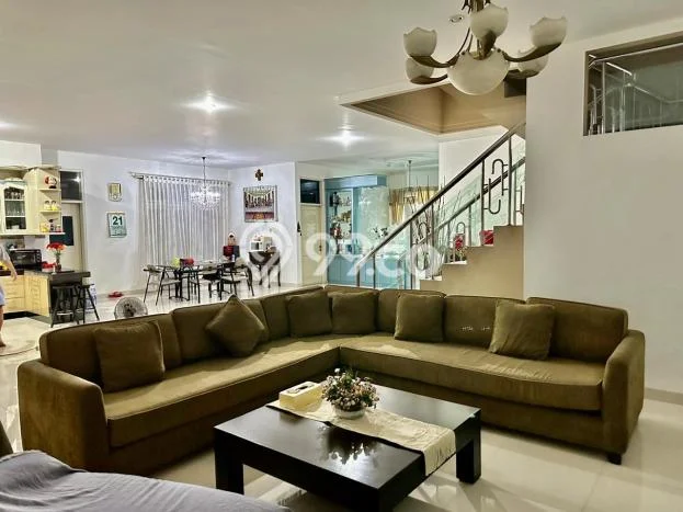Rumah Luxury Modern Tanpa Renovasi di Pluit Jakarta Utara Rumah Luxury Modern Tanpa Renovasi di Pluit Jakarta Utara