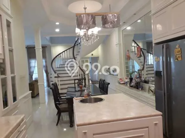 Dijual Rumah Luas Megah Dengan View Cantik di Pantai Indah Kapuk, Jakarta Utara Dijual Rumah Luas Megah Dengan View Cantik di Pantai Indah Kapuk, Jakarta Utara