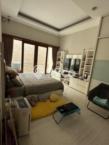 Siap Huni Rumah Mewah 7 Kamar di Penjaringan Dekat ke Mana Pun Siap Huni Rumah Mewah 7 Kamar di Penjaringan Dekat ke Mana Pun