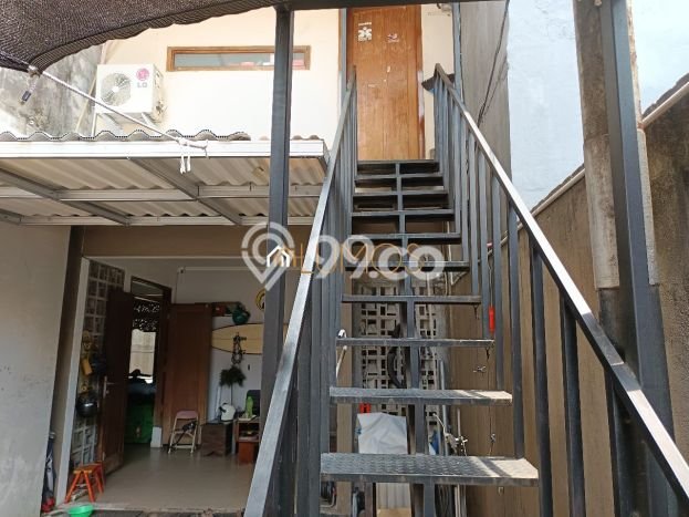 For Sale! Luxury House LT 228m2 Desain Elegan di Tanah Kusir For Sale! Luxury House LT 228m2 Desain Elegan di Tanah Kusir