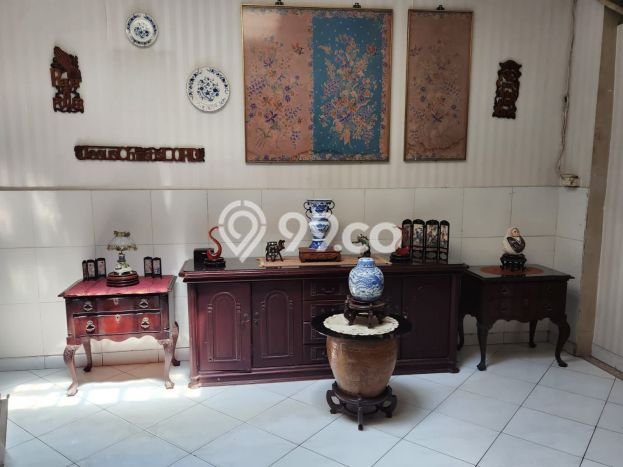 Hunian Mewah LB 300m2 Siap Pakai Desain Elegan di Tanjung Duren, Jakarta Barat Hunian Mewah LB 300m2 Siap Pakai Desain Elegan di Tanjung Duren, Jakarta Barat