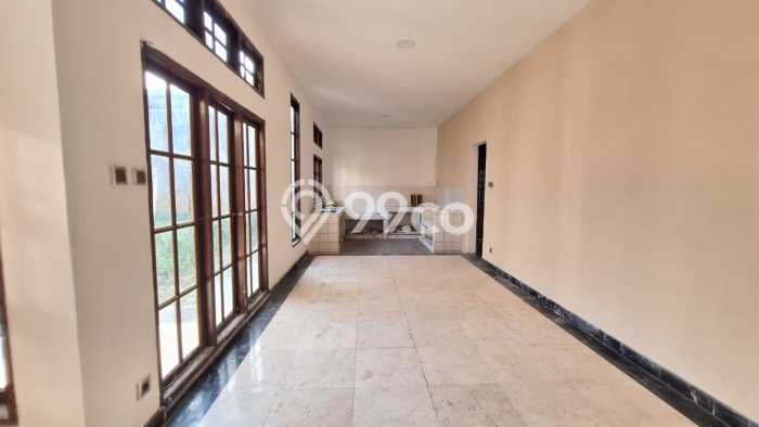 Rumah Mewah LB 390m2 Siap Pakai Desain Elegan di Banjar Wijaya, Tangerang Rumah Mewah LB 390m2 Siap Pakai Desain Elegan di Banjar Wijaya, Tangerang