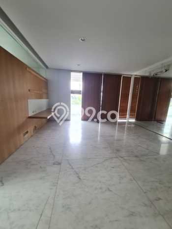 Jual Rumah Luas Elegan Dengan View Cantik di Intercon, Jakarta Barat Jual Rumah Luas Elegan Dengan View Cantik di Intercon, Jakarta Barat