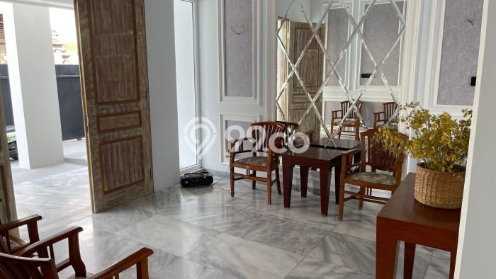 Siap Huni Rumah Mewah 5 Kamar di Denpasar Barat Dekat ke Mana Saja Siap Huni Rumah Mewah 5 Kamar di Denpasar Barat Dekat ke Mana Saja