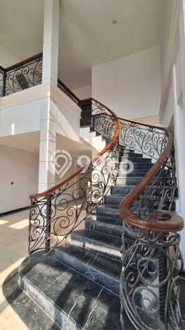 Rumah Mewah LB 390m2 Siap Pakai Desain Elegan di Banjar Wijaya, Tangerang Rumah Mewah LB 390m2 Siap Pakai Desain Elegan di Banjar Wijaya, Tangerang