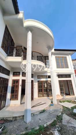 Rumah Mewah LB 390m2 Siap Pakai Desain Elegan di Banjar Wijaya, Tangerang Rumah Mewah LB 390m2 Siap Pakai Desain Elegan di Banjar Wijaya, Tangerang