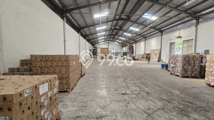 Gudang untuk Disewa di Pusat Tangerang Luas Bangunan 12261m2 Gudang untuk Disewa di Pusat Tangerang Luas Bangunan 12261m2