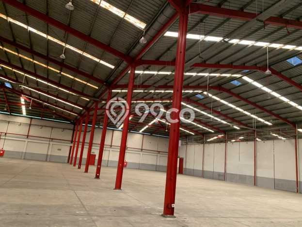 Gudang Disewa di Tangerang dengan LB 9000m2 Area Komersial Ramai Gudang Disewa di Tangerang dengan LB 9000m2 Area Komersial Ramai