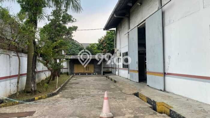 Unit Gudang Dijual di Tangerang LT 2860m2 & LB 600m2 Unit Gudang Dijual di Tangerang LT 2860m2 & LB 600m2