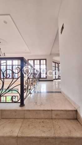 Rumah Mewah LB 390m2 Siap Pakai Desain Elegan di Banjar Wijaya, Tangerang Rumah Mewah LB 390m2 Siap Pakai Desain Elegan di Banjar Wijaya, Tangerang