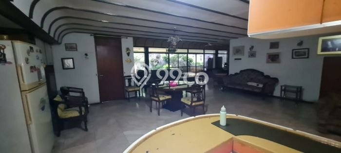 Hunian Elit LB 550m2 Siap Huni Desain Elegan di Simprug, Jakarta Selatan Hunian Elit LB 550m2 Siap Huni Desain Elegan di Simprug, Jakarta Selatan