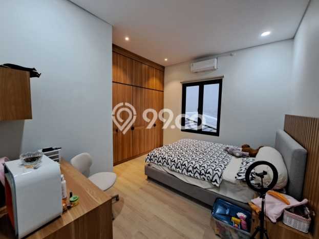 Jual Rumah Luas Elegan Dengan View Eksklusif di Gading Serpong, Tangerang Jual Rumah Luas Elegan Dengan View Eksklusif di Gading Serpong, Tangerang