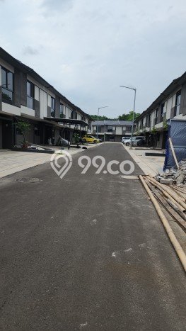 Disewakan Rumah Konsep Modern di Legok Tangerang dengan 3 KT Disewakan Rumah Konsep Modern di Legok Tangerang dengan 3 KT