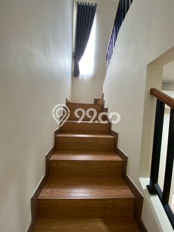 Rumah Elit LB 89m2 Siap Pakai Desain Elegan di Gading Serpong, Tangerang Rumah Elit LB 89m2 Siap Pakai Desain Elegan di Gading Serpong, Tangerang
