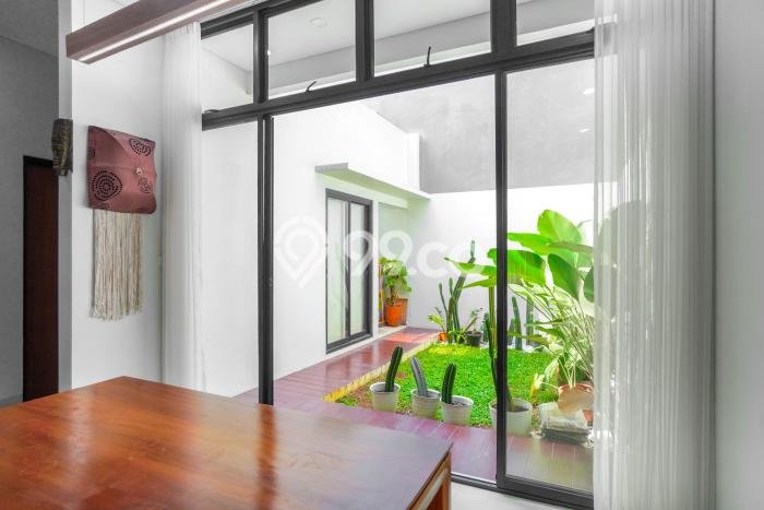 Jual Rumah Luas Elegan Dengan View Eksklusif di Gading Serpong, Tangerang Jual Rumah Luas Elegan Dengan View Eksklusif di Gading Serpong, Tangerang