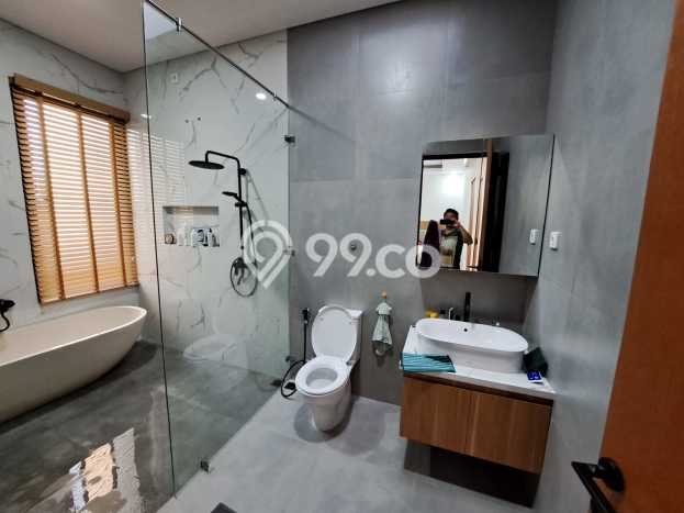 Jual Rumah Luas Elegan Dengan View Eksklusif di Gading Serpong, Tangerang Jual Rumah Luas Elegan Dengan View Eksklusif di Gading Serpong, Tangerang