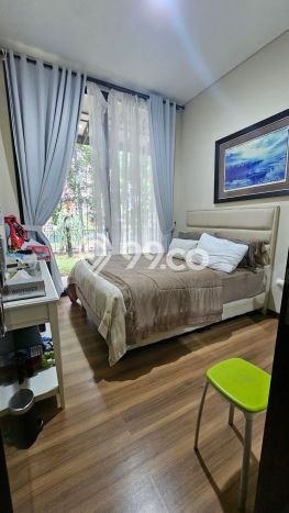 Rumah Elit Modern Siap Huni di BSD City Tangerang Rumah Elit Modern Siap Huni di BSD City Tangerang