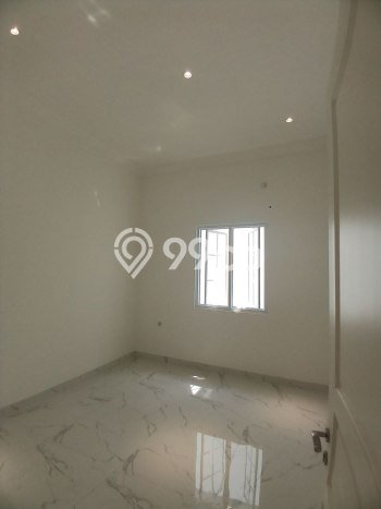 Ready to Use! Luxury House LT 200m2 Desain Modern di Joglo Ready to Use! Luxury House LT 200m2 Desain Modern di Joglo
