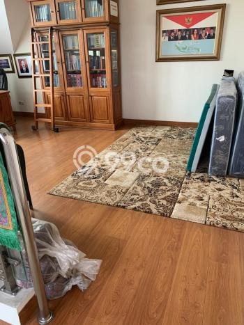 Rumah Elit Modern Tanpa Renovasi di Pondok Pinang Jakarta Selatan Rumah Elit Modern Tanpa Renovasi di Pondok Pinang Jakarta Selatan