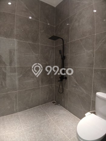 Ready to Use! Luxury House LT 200m2 Desain Modern di Joglo Ready to Use! Luxury House LT 200m2 Desain Modern di Joglo