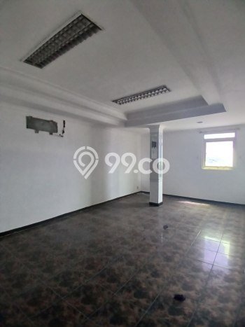 PROSPEK BAGUS! Kantor Kawasan Daan Mogot, Luas 1200m2m², Tingkat Keramaian Tinggi PROSPEK BAGUS! Kantor Kawasan Daan Mogot, Luas 1200m2m², Tingkat Keramaian Tinggi