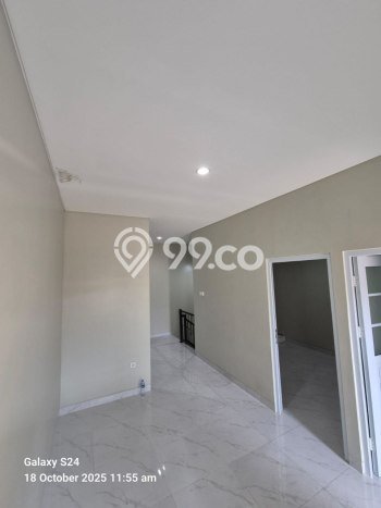 Jual Rumah Eksklusif 2 KT di Jelambar, Jakarta Barat Jual Rumah Eksklusif 2 KT di Jelambar, Jakarta Barat